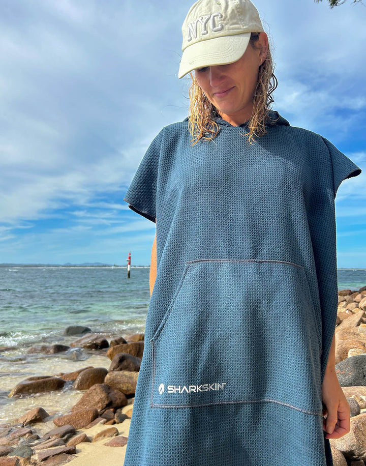 KUMSUZ KAPÜŞONLU HAVLU - UNISEX